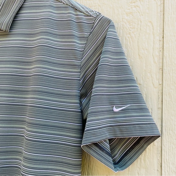 Nike Men's Golf‎ Polo Shirt FITDRI  Striped Size XL, Logo on the sleeve /buttons - Picture 3 of 13